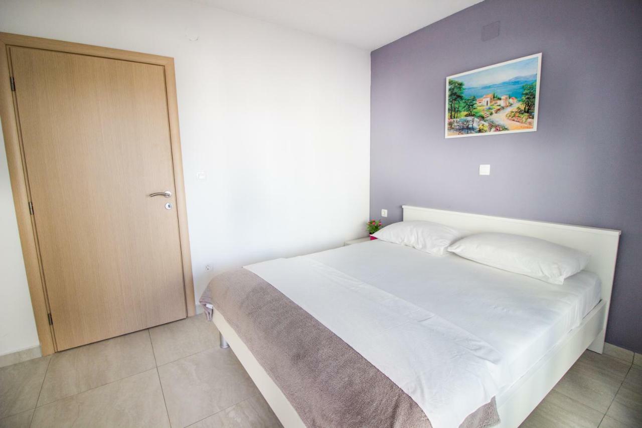 Colic Apartment Njivice Exterior foto