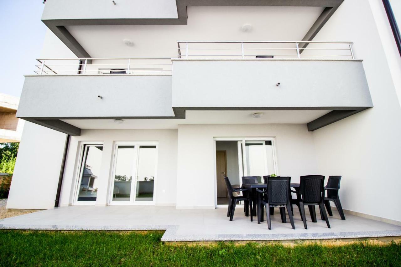 Colic Apartment Njivice Exterior foto